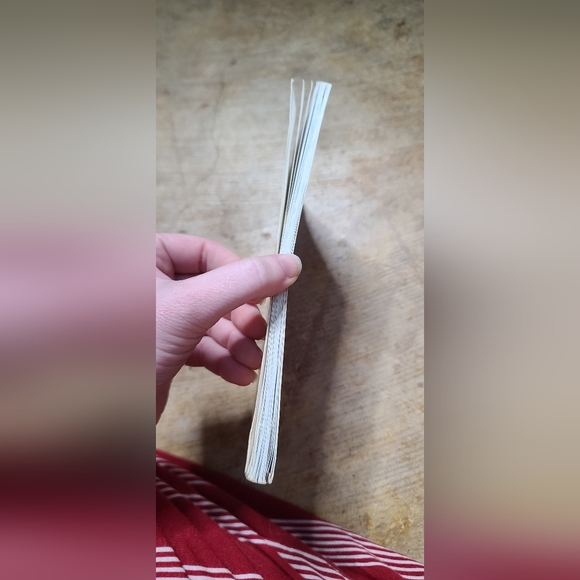 Arthur and the Poetry Contest: An Arthur Chapter Book -- Marc Brown - Picture 2 of 4